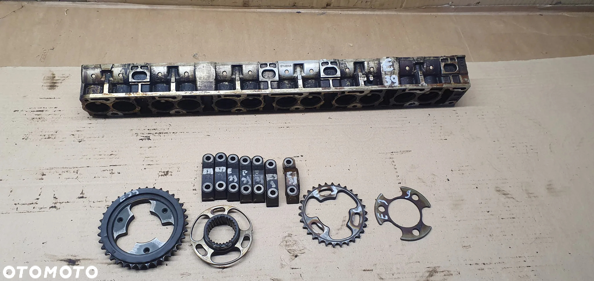 Podstawa mocowanie wałka rozrządu koło zębate BMW 5 E39 M52 M54 2.0i 2.2 1748042 1438375 - 5