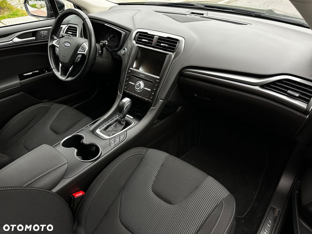 Ford Mondeo - 8
