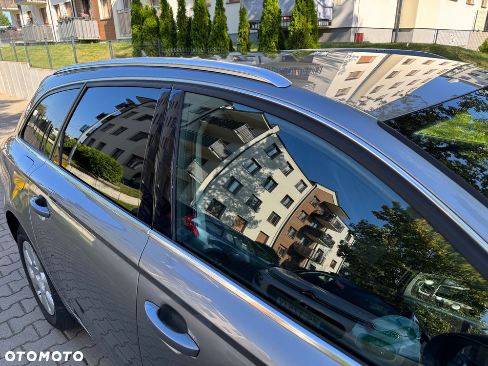 Audi A6 Avant 2.0 TDI Multitronic - 11