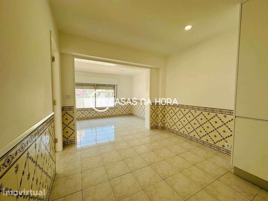 Apartamento T2 em Almada com Terraço - Grande imagem: 2/14