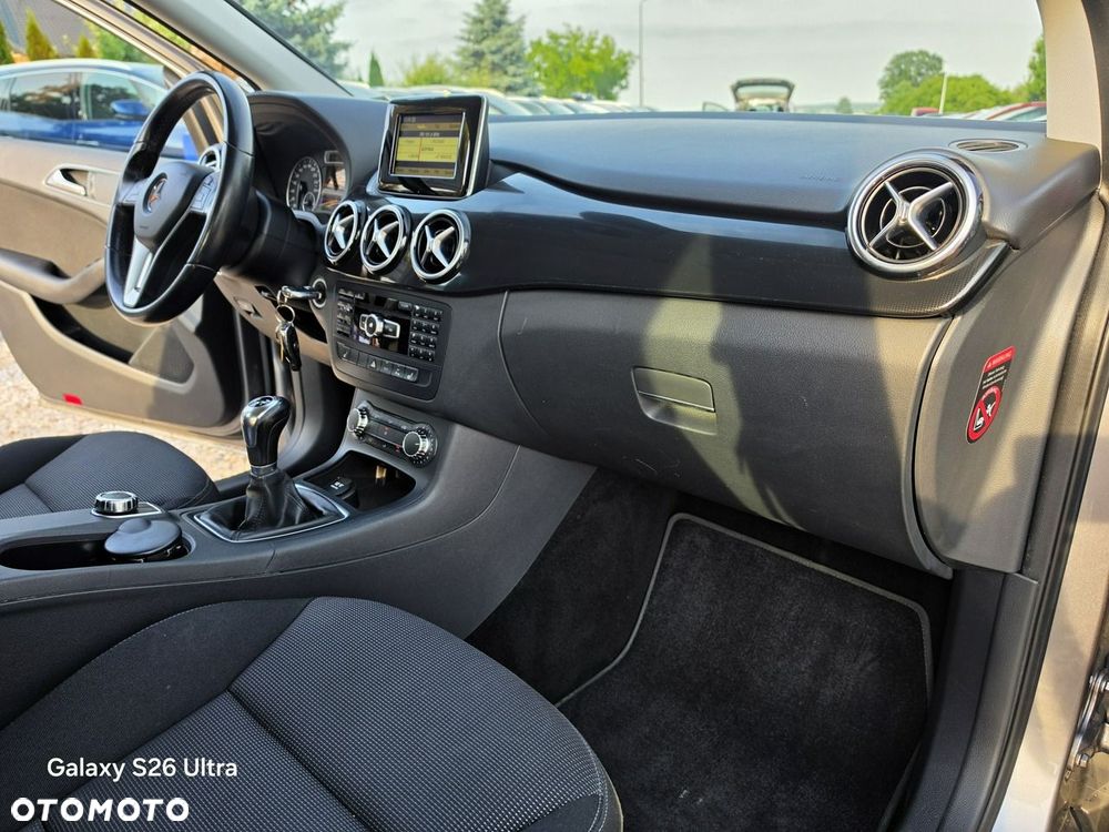 Mercedes-Benz Klasa B 180 CDI (BlueEFFICIENCY) - 28