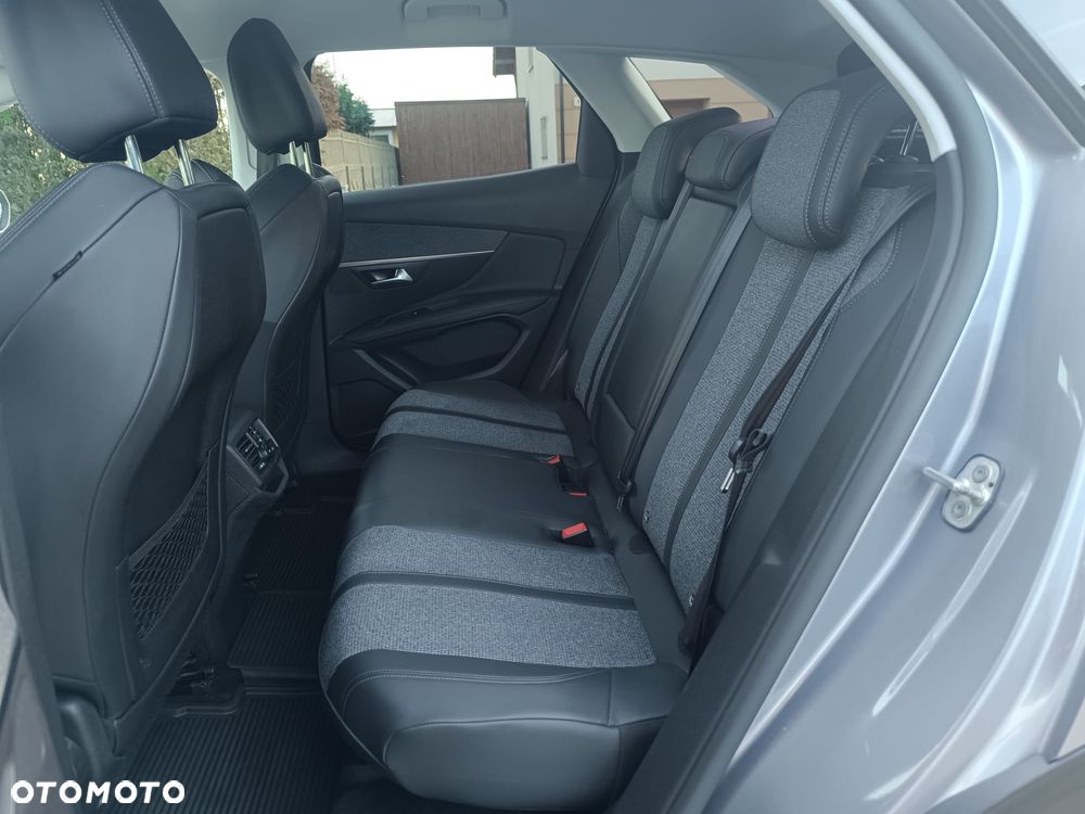 Peugeot 3008 1.5 BlueHDi Allure S&S - 10
