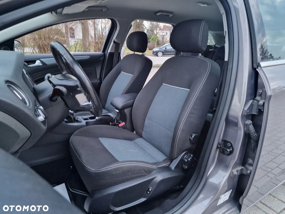 Ford Mondeo - 22