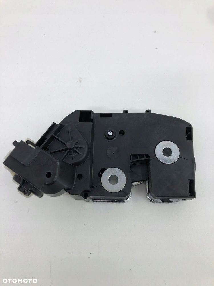 BMW 5 G31 LEWY ZAMEK KANAPY OPARCIA 4 PIN 7408045 - 1