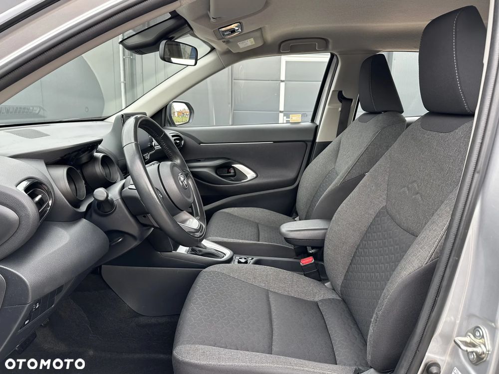 Toyota Yaris Cross Hybrid 1.5 Comfort AWD - 30