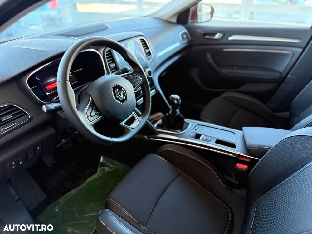 Renault Megane TCe 140 GPF Techno - 5