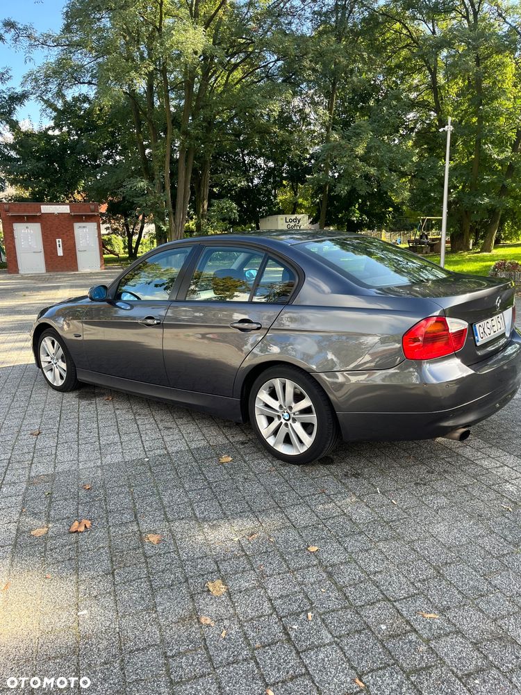 BMW Seria 3 320d DPF - 3