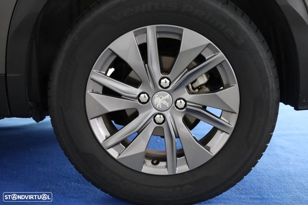 Peugeot 2008 PureTech 130 EAT8 Active Pack - 26