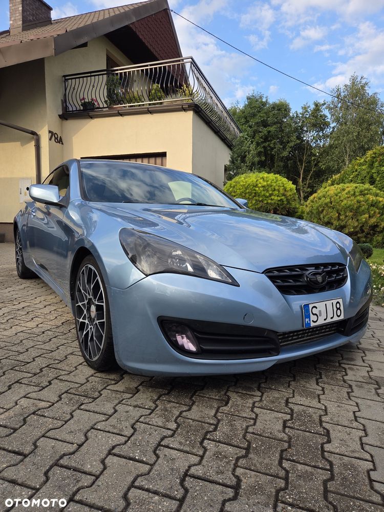 Hyundai Genesis Coupe - 1