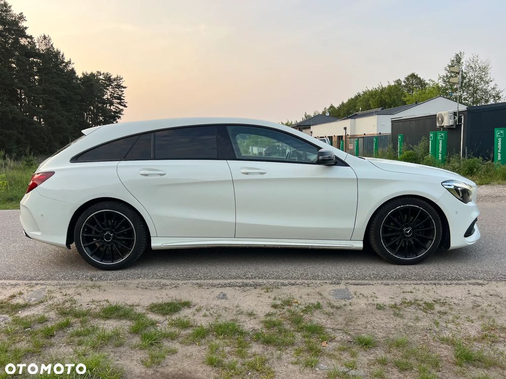 Mercedes-Benz CLA Shooting Brake 180 7G-DCT AMG Line - 4