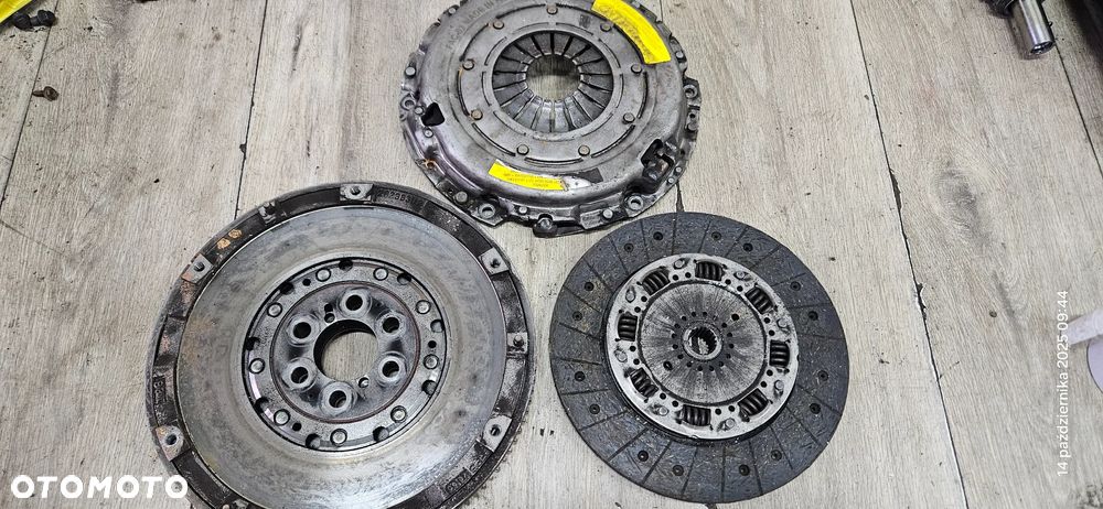 Sprzęgło koło dwumasowe tarcza docisk Fiat Croma II 1,9 JTD 150KM 282383U2 - 1