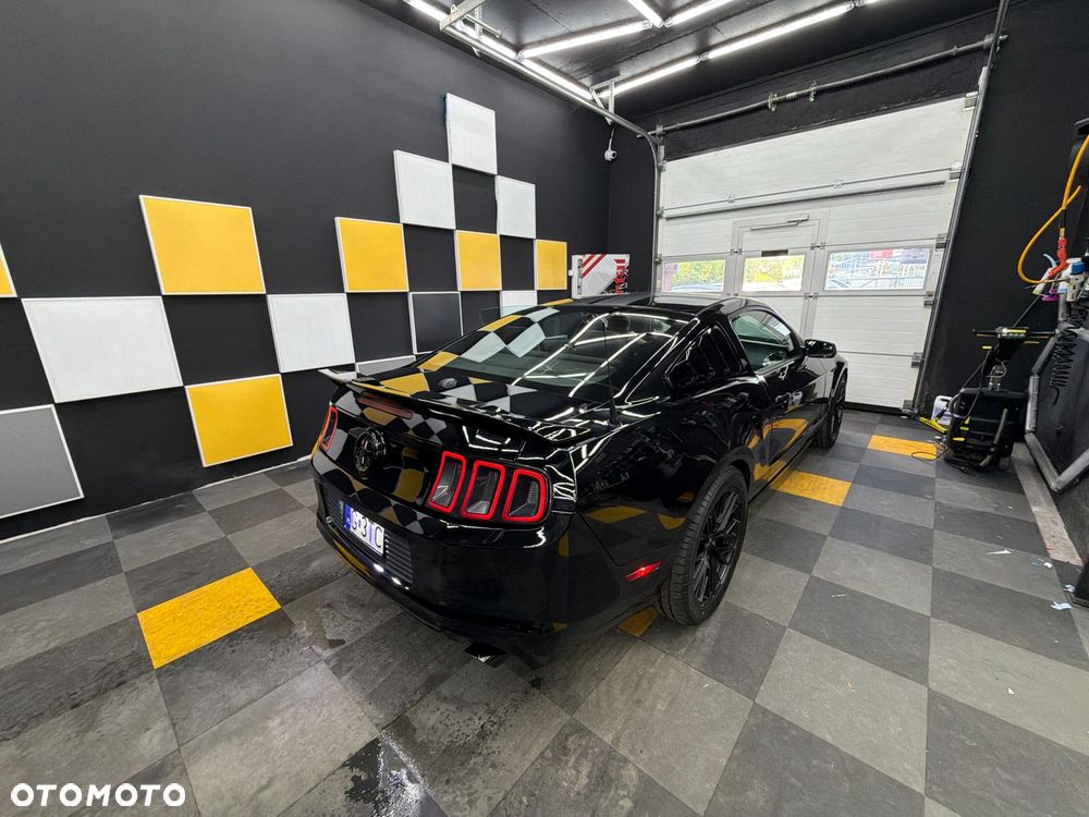 Ford Mustang 3.7 V6 Premium - 38