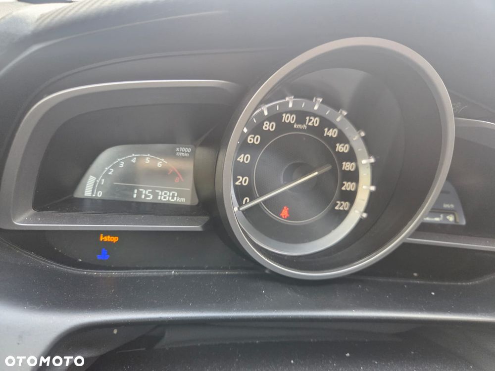 Mazda 2 - 7