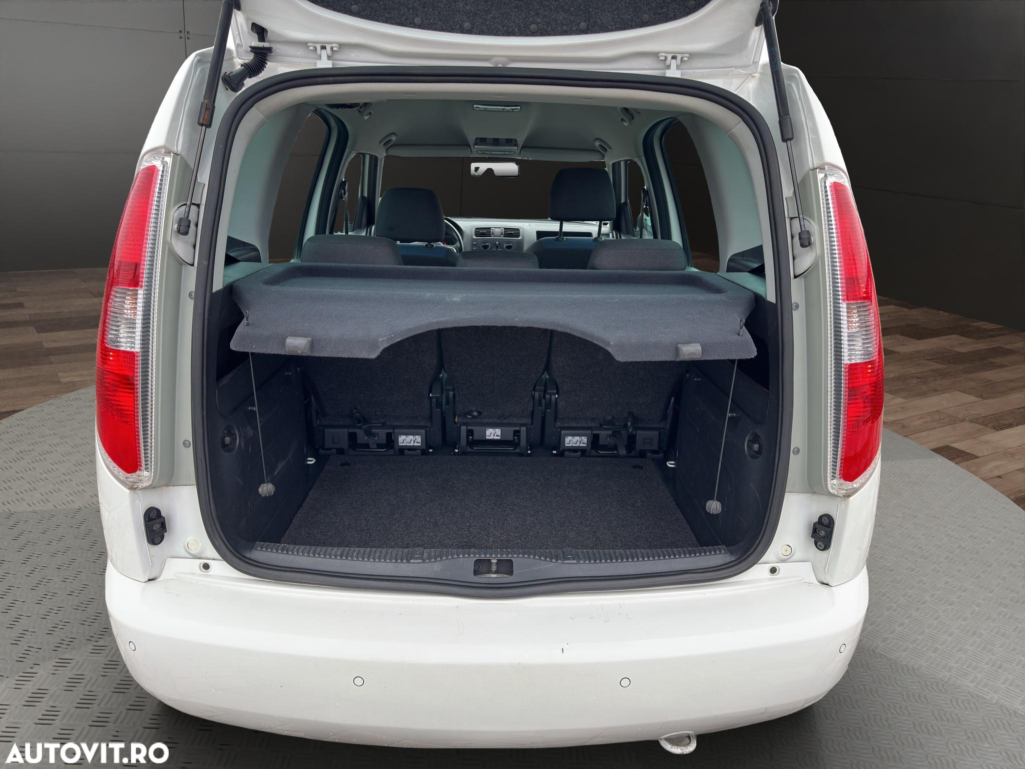 Skoda Roomster 1.2 TSI DSG Active - 18