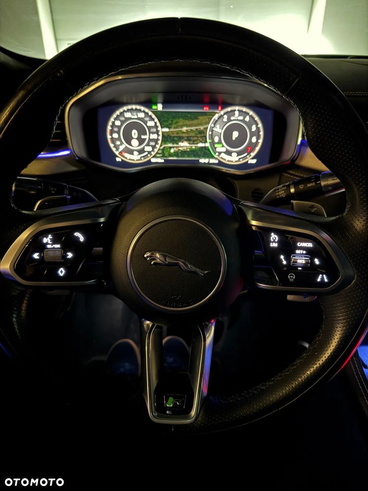 Jaguar F-Pace 2.0 P400e PHEV AWD R-Dynamic HSE - 14