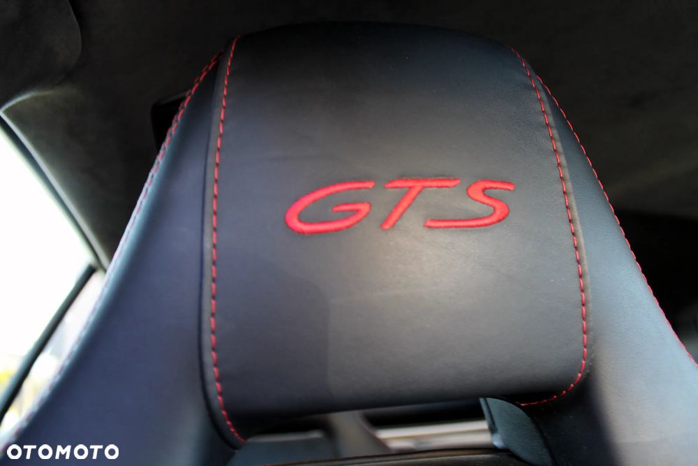 Porsche Panamera GTS - 17