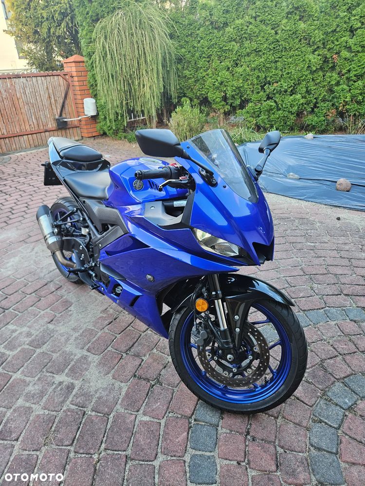Yamaha R3