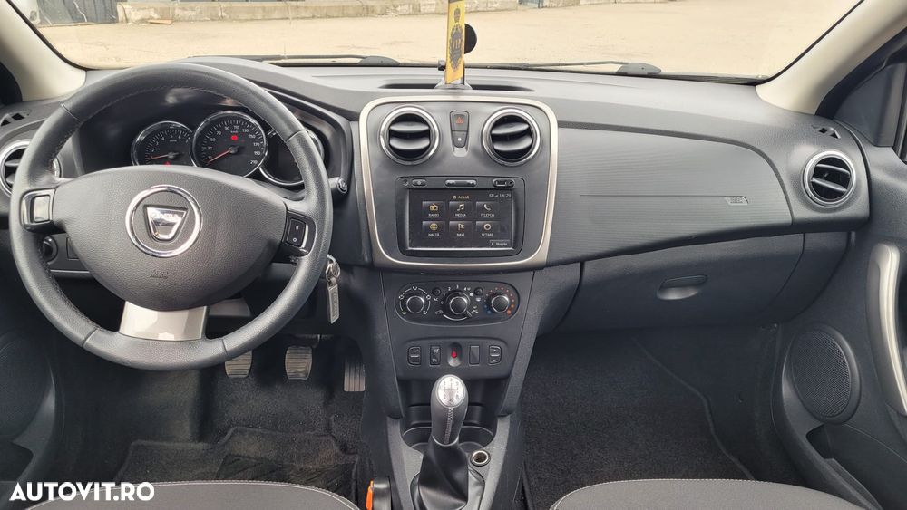 Dacia Sandero TCe 90 Laureate - 5