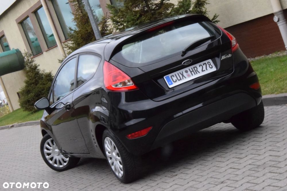 Ford Fiesta - 23
