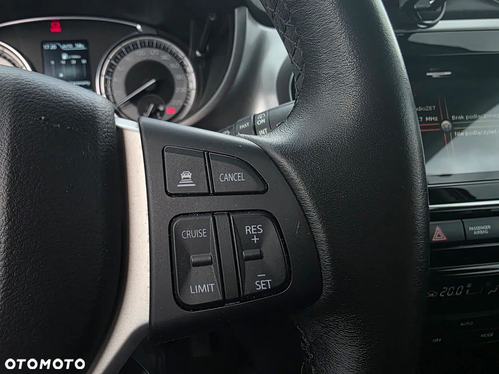Suzuki Vitara 1.4 Boosterjet Premium 4WD - 25