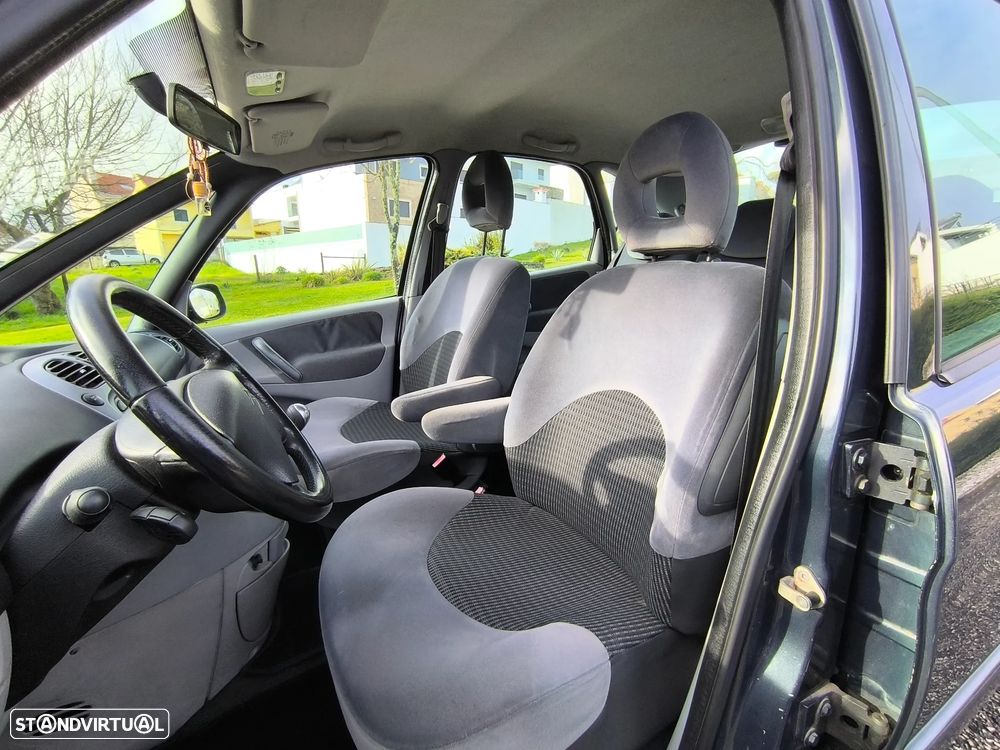 Citroën Xsara Picasso 1.6 HDi Premier Dynamique - 11
