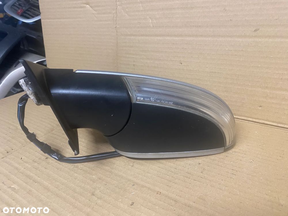 LUSTERKO LEWE 6PIN VOLKSWAGEN GOLF V PLUS 076013 - 6