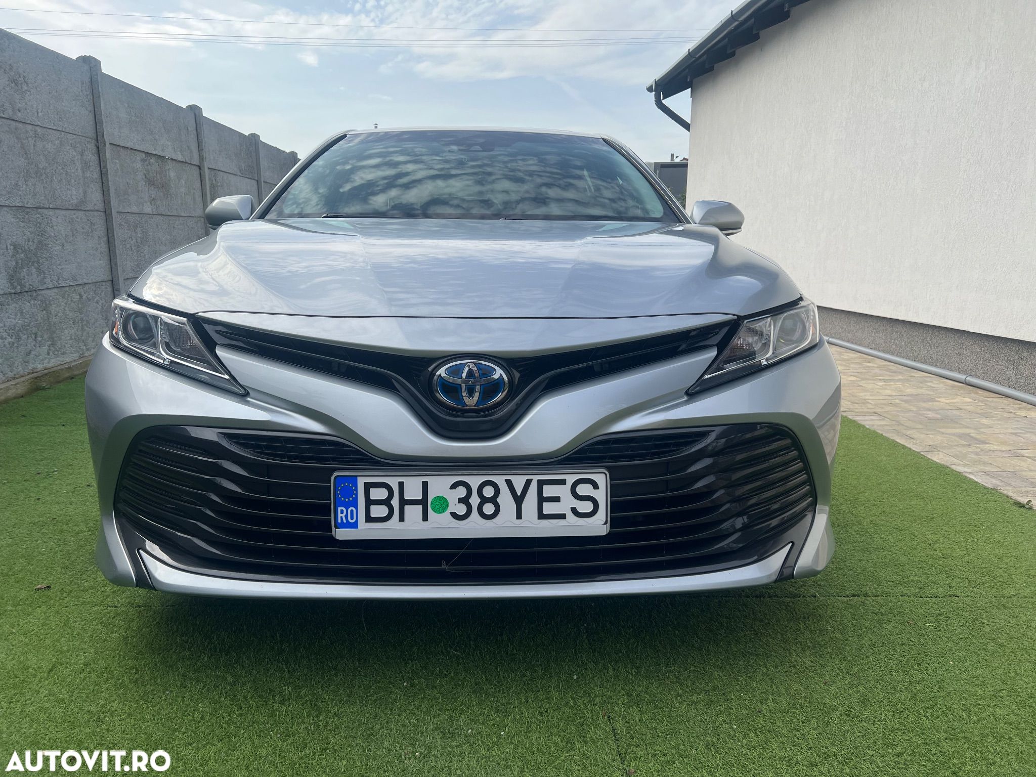 Toyota Camry Executive - 1