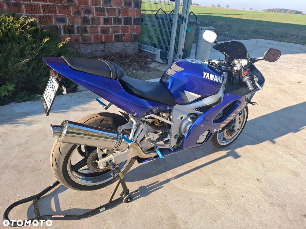Yamaha R6 - 14