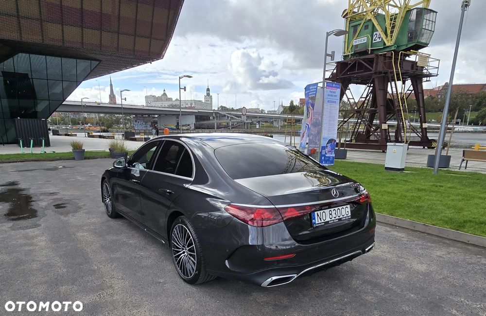 Mercedes-Benz Klasa E 220 d 4-Matic AMG - 12