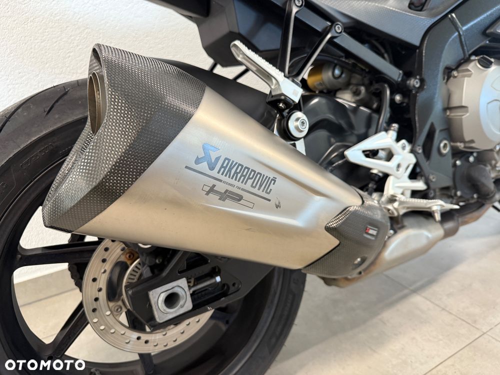 BMW S - 10