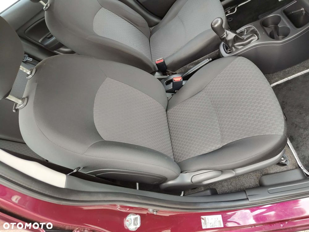 Mitsubishi Space Star 1.0 - 7