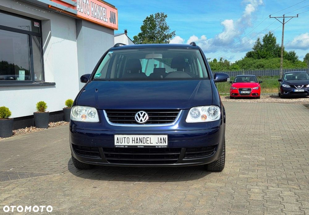 Volkswagen Touran - 20