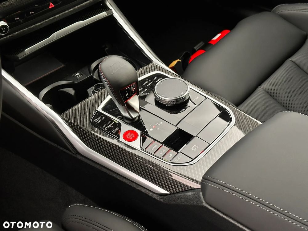 BMW M4 Competition M xDrive - 24