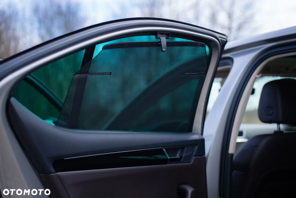 Skoda Superb 2.0 TDI L&K DSG - 37