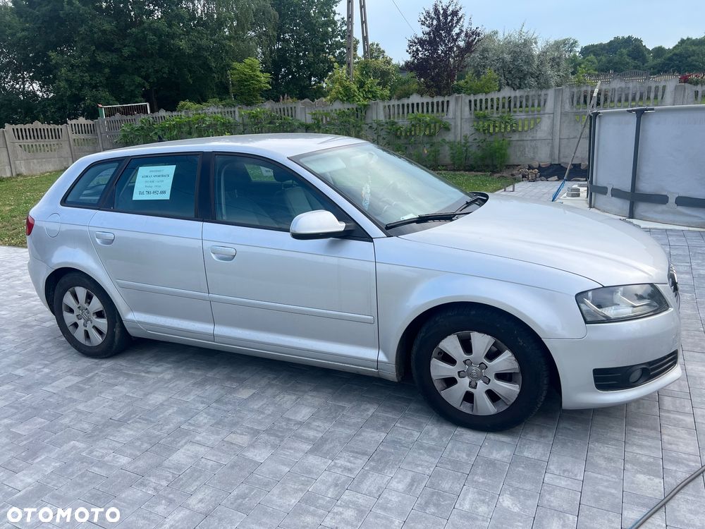 Audi A3 Sportback 1.6 TDI DPF Ambition - 2
