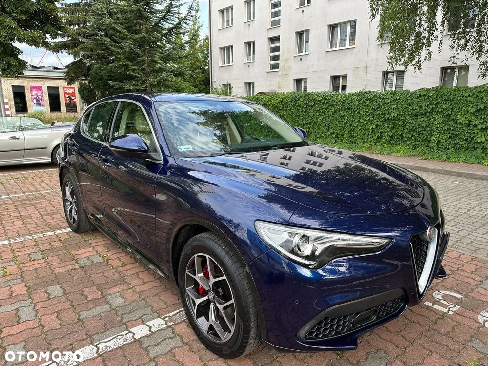 Alfa Romeo Stelvio - 4