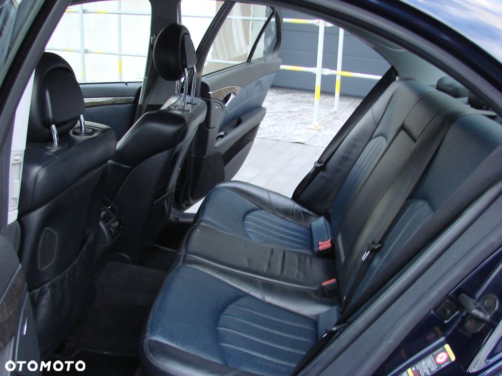 Mercedes-Benz Klasa E 55 AMG Automatik - 20