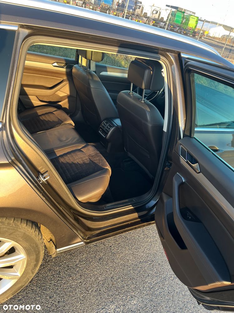 Volkswagen Passat - 18