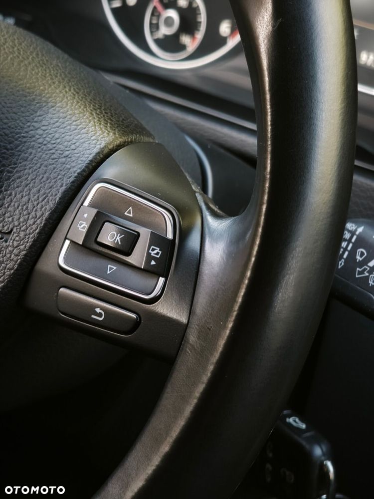 Volkswagen Multivan - 23