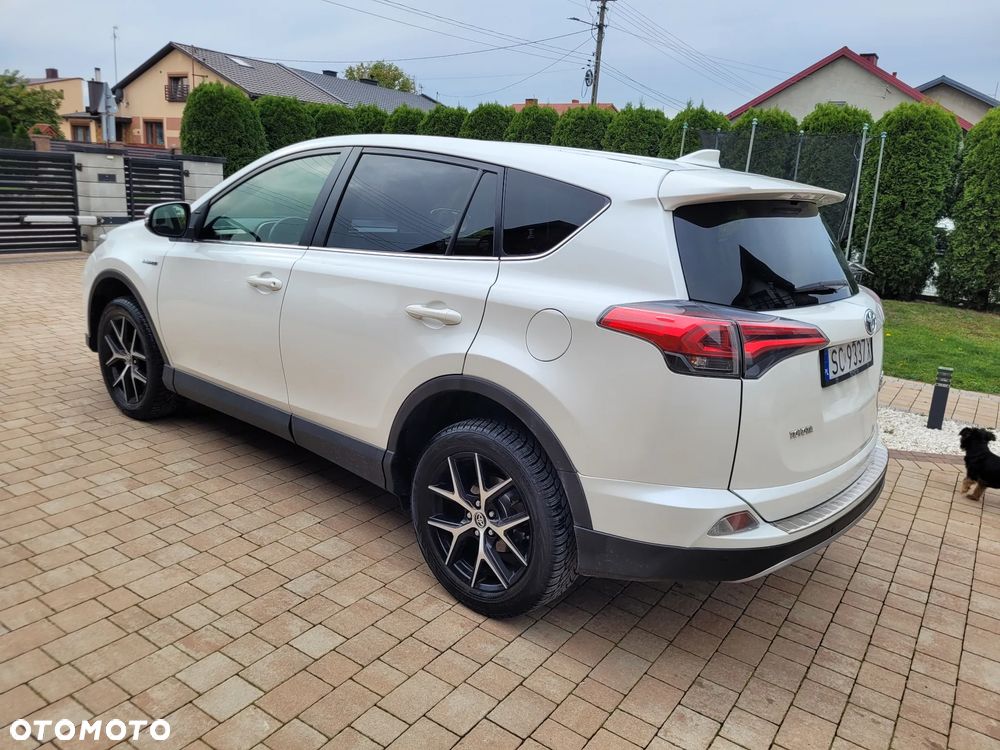 Toyota Rav4 2017 photo 4