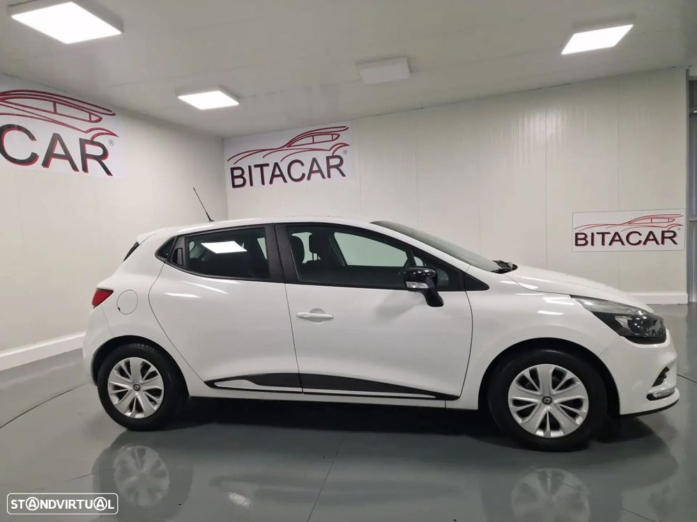 Renault Clio - 18