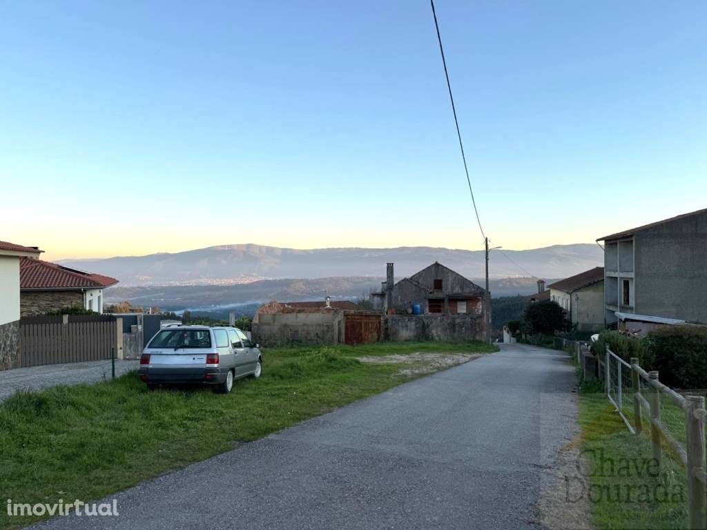 Moradia T3 com logradouro para recuperar - 15 minutos de Coimbra - Grande imagem: 4/20