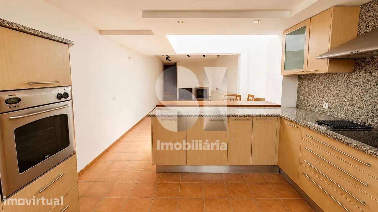 Moradia T4 no Centro da Cidade da Póvoa de Varzim - Grande imagem: 2/24