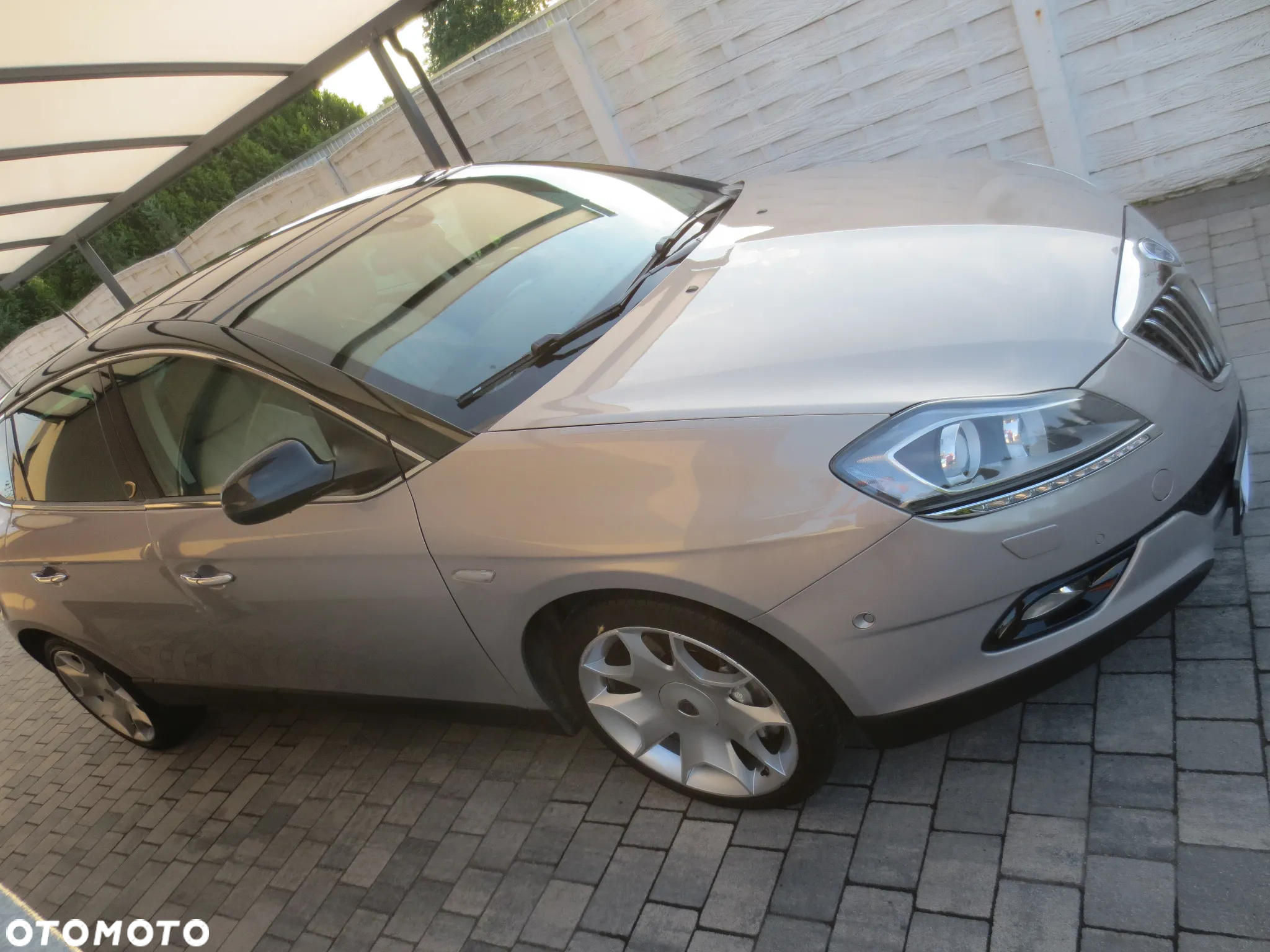Lancia Delta 1.8 T-Jet Executive Sportronic - 19