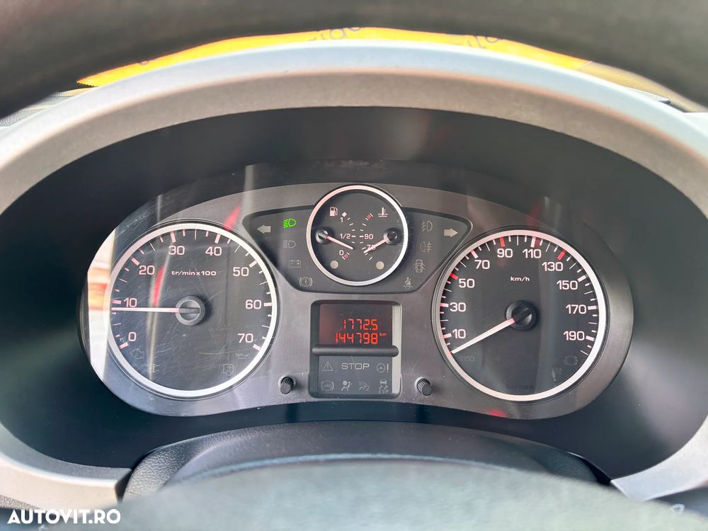 Peugeot Partner - 11