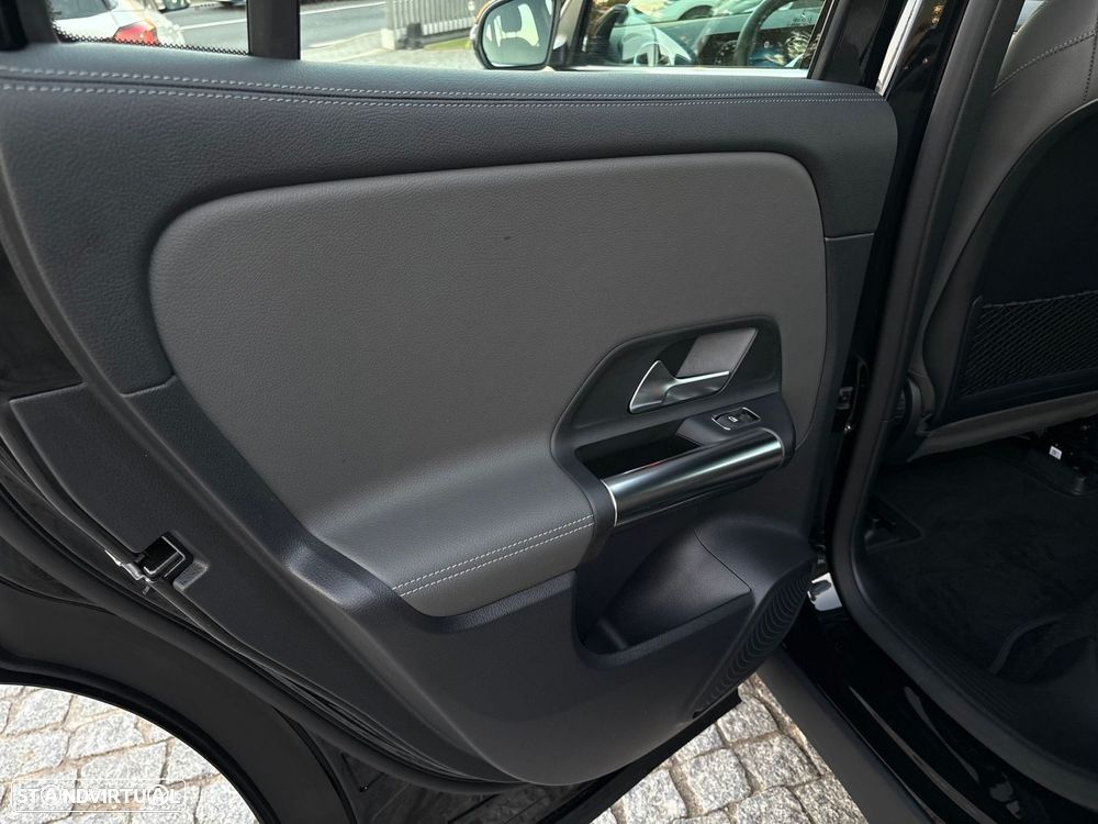 Mercedes-Benz EQA 250+ Electric Art - 21