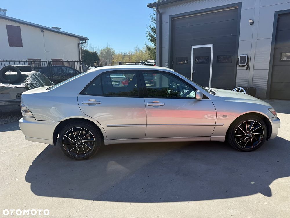 Lexus IS 200 Elegance - 18