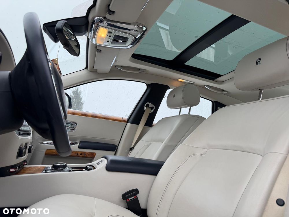 Rolls-Royce Ghost Standard - 15