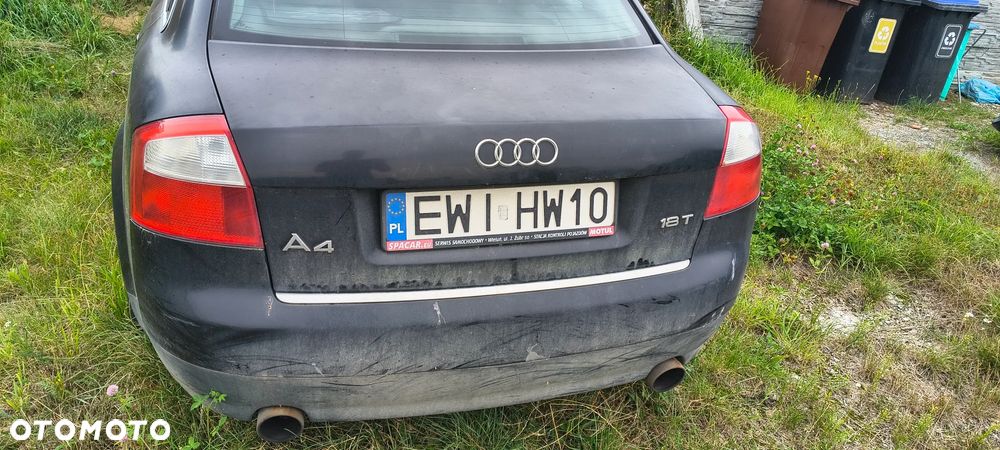 Audi A4 Limousine - 4