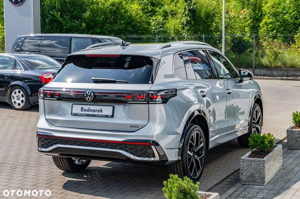 Volkswagen Tiguan - 8